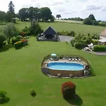 La Gasteboisiere With Swimming Pool And Games Prázdninový dům