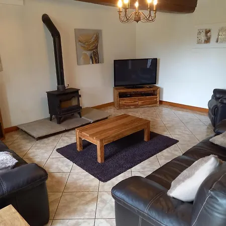 Σπίτι διακοπών La Gasteboisiere With Swimming Pool And Games Le Mesnil-Adelee