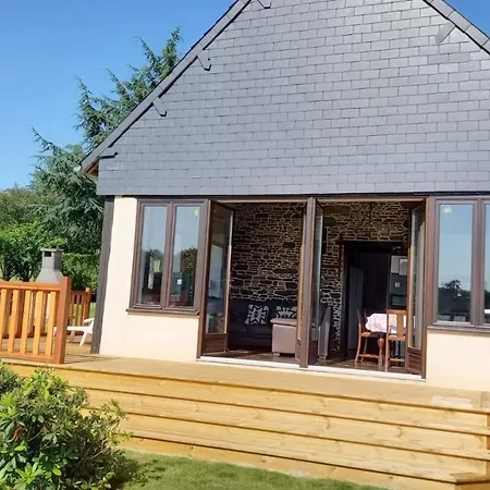 La Gasteboisiere With Swimming Pool And Games * Le Mesnil-Adelee