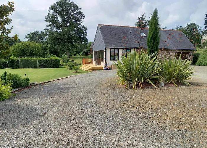 La Gasteboisiere With Swimming Pool And Games *