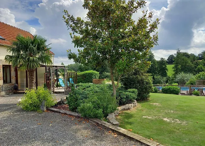 La Gasteboisiere With Swimming Pool And Games Сasa de vacaciones