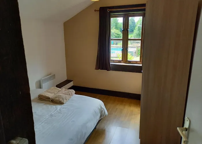 La Gasteboisiere With Swimming Pool And Games Сasa de vacaciones *